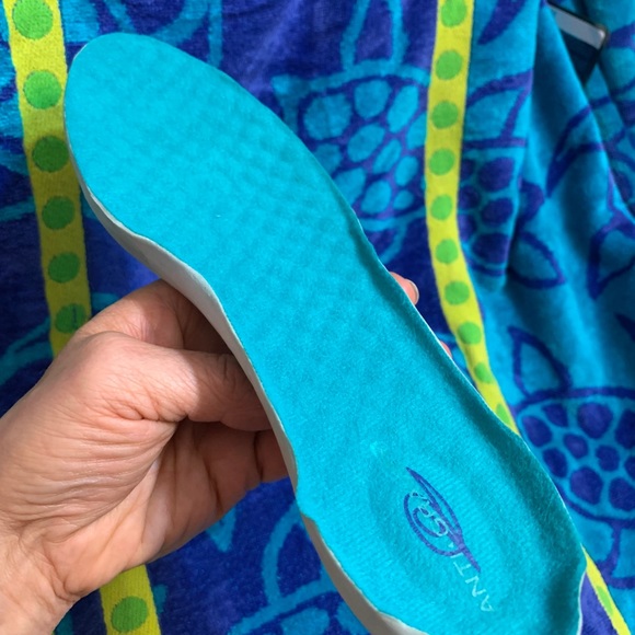 2pairs Easy Spirit Walking Shoes - Picture 7 of 12